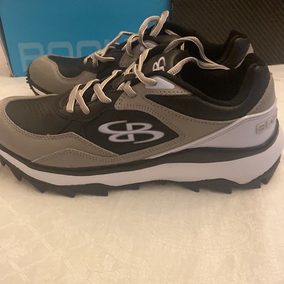 Boombah Womens SWENT Turf shoes size 8.5 in black and gray, NIB. - Picture 3 of 8